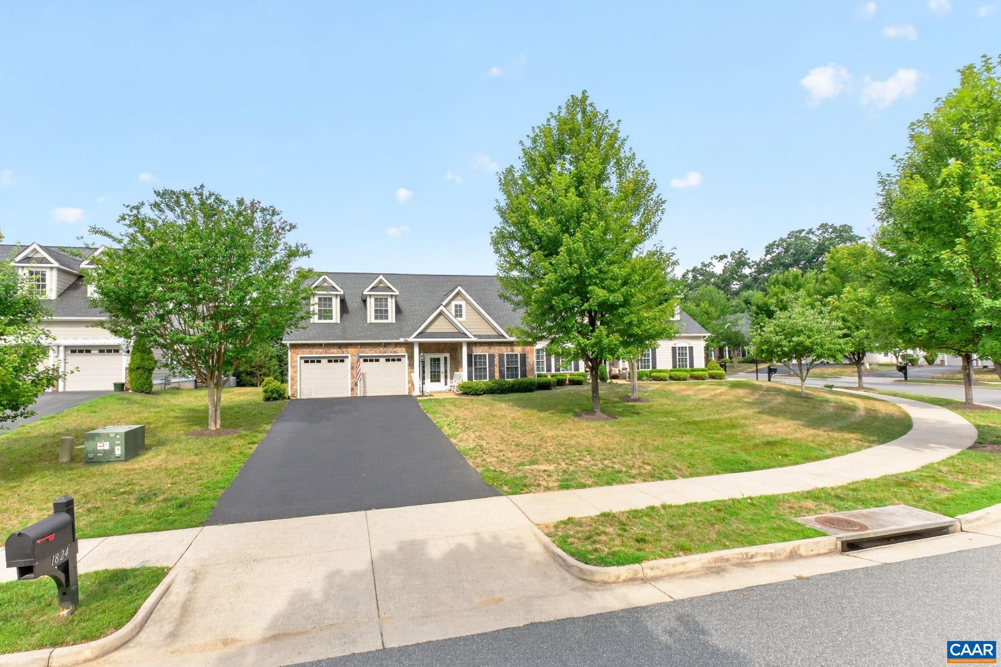 1824 BAREFOOT CT, CHARLOTTESVILLE, Virginia 22901, 2 Bedrooms Bedrooms, ,2 BathroomsBathrooms,Residential,1824 BAREFOOT CT,679388 MLS # 679388 1824 BAREFOOT CT, CHARLOTTESVILLE, Virginia 22901, 2 Bedrooms Bedrooms, ,2 BathroomsBathrooms,Residential,1824 BAREFOOT CT,679388 MLS # 679388