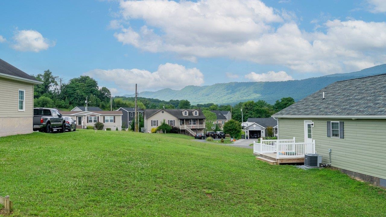 235 LOCUSTDALE LOOP, SHENANDOAH, Virginia 22849, 4 Bedrooms Bedrooms, ,3 BathroomsBathrooms,Residential,235 LOCUSTDALE LOOP,679396 MLS # 679396 235 LOCUSTDALE LOOP, SHENANDOAH, Virginia 22849, 4 Bedrooms Bedrooms, ,3 BathroomsBathrooms,Residential,235 LOCUSTDALE LOOP,679396 MLS # 679396