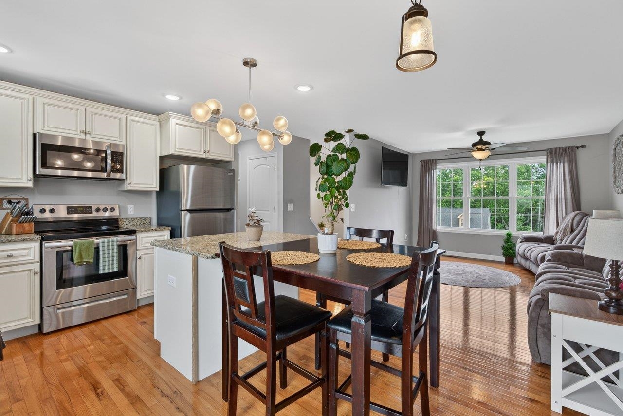 235 LOCUSTDALE LOOP, SHENANDOAH, Virginia 22849, 4 Bedrooms Bedrooms, ,3 BathroomsBathrooms,Residential,235 LOCUSTDALE LOOP,679396 MLS # 679396 235 LOCUSTDALE LOOP, SHENANDOAH, Virginia 22849, 4 Bedrooms Bedrooms, ,3 BathroomsBathrooms,Residential,235 LOCUSTDALE LOOP,679396 MLS # 679396
