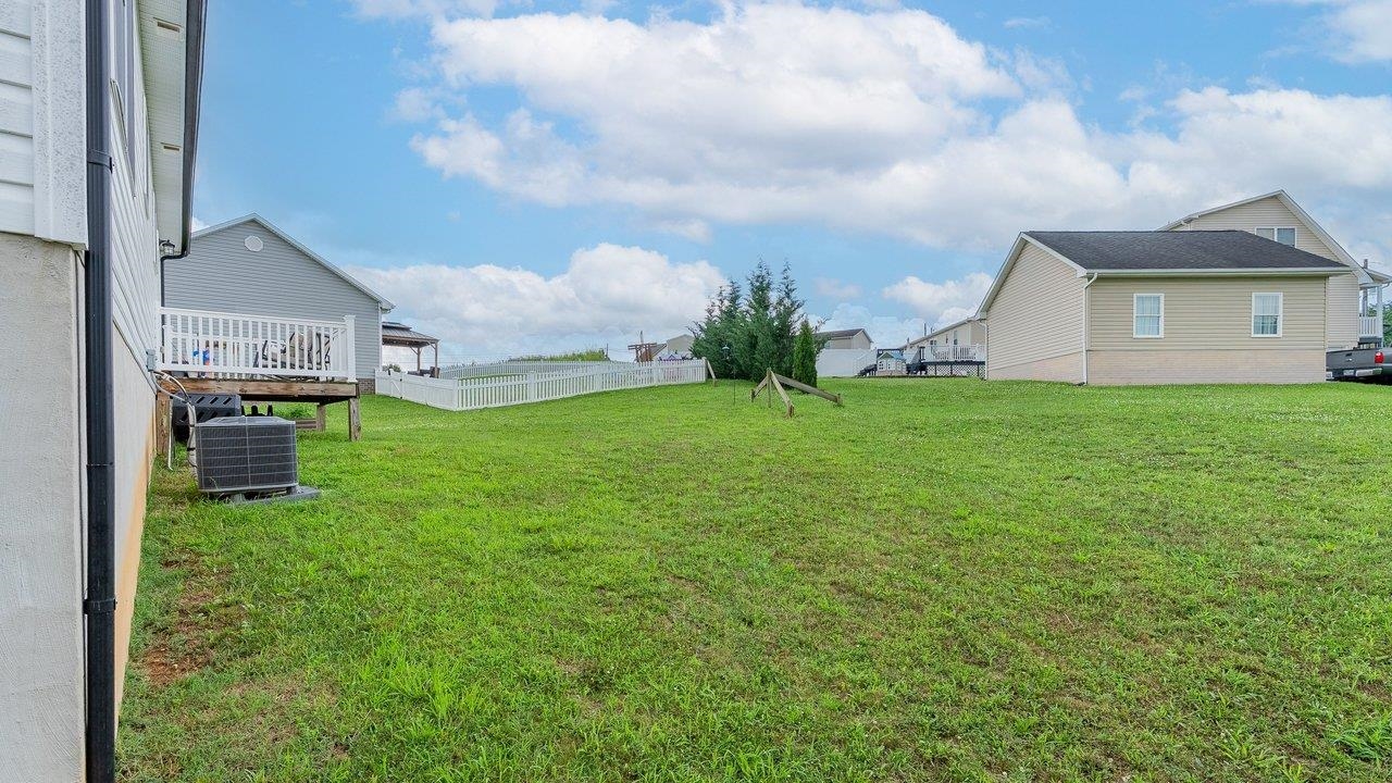 235 LOCUSTDALE LOOP, SHENANDOAH, Virginia 22849, 4 Bedrooms Bedrooms, ,3 BathroomsBathrooms,Residential,235 LOCUSTDALE LOOP,679396 MLS # 679396 235 LOCUSTDALE LOOP, SHENANDOAH, Virginia 22849, 4 Bedrooms Bedrooms, ,3 BathroomsBathrooms,Residential,235 LOCUSTDALE LOOP,679396 MLS # 679396