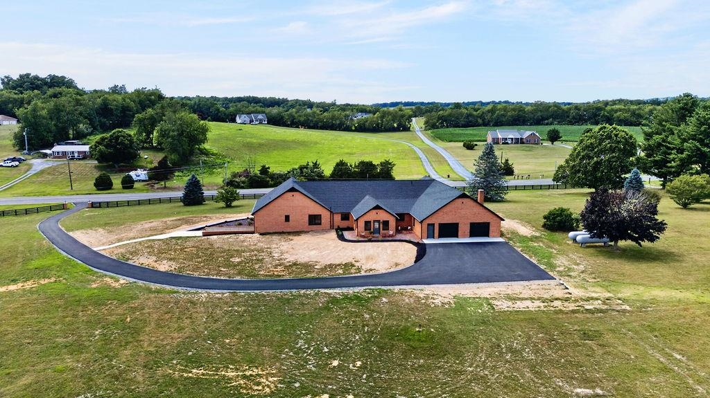 5348 LEE JACKSON HWY, GREENVILLE, Virginia 24440, 5 Bedrooms Bedrooms, ,3 BathroomsBathrooms,Residential,5348 LEE JACKSON HWY,679402 MLS # 679402 5348 LEE JACKSON HWY, GREENVILLE, Virginia 24440, 5 Bedrooms Bedrooms, ,3 BathroomsBathrooms,Residential,5348 LEE JACKSON HWY,679402 MLS # 679402