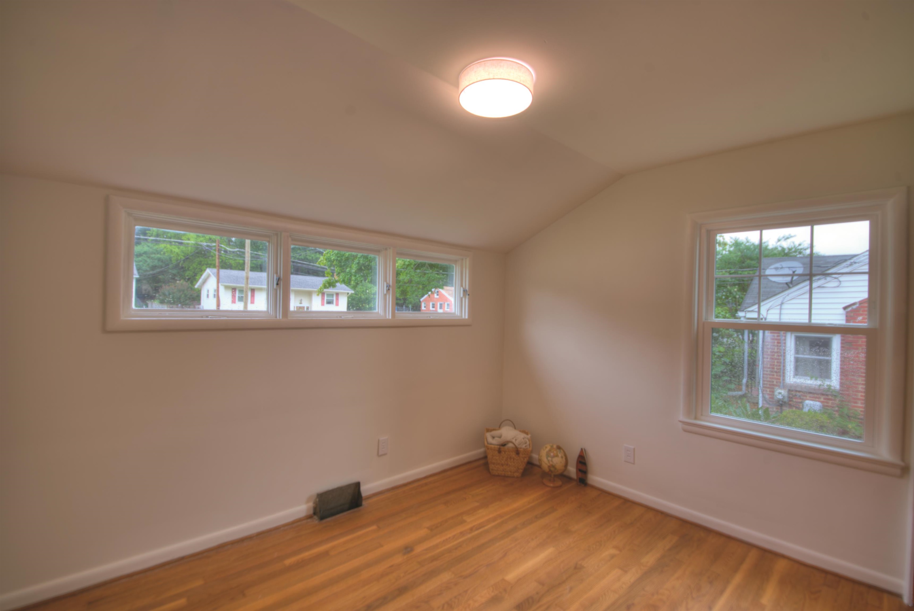 918 JEFFERSON AVE, WAYNESBORO, Virginia 22980, 3 Bedrooms Bedrooms, ,2 BathroomsBathrooms,Residential,918 JEFFERSON AVE,679414 MLS # 679414 918 JEFFERSON AVE, WAYNESBORO, Virginia 22980, 3 Bedrooms Bedrooms, ,2 BathroomsBathrooms,Residential,918 JEFFERSON AVE,679414 MLS # 679414