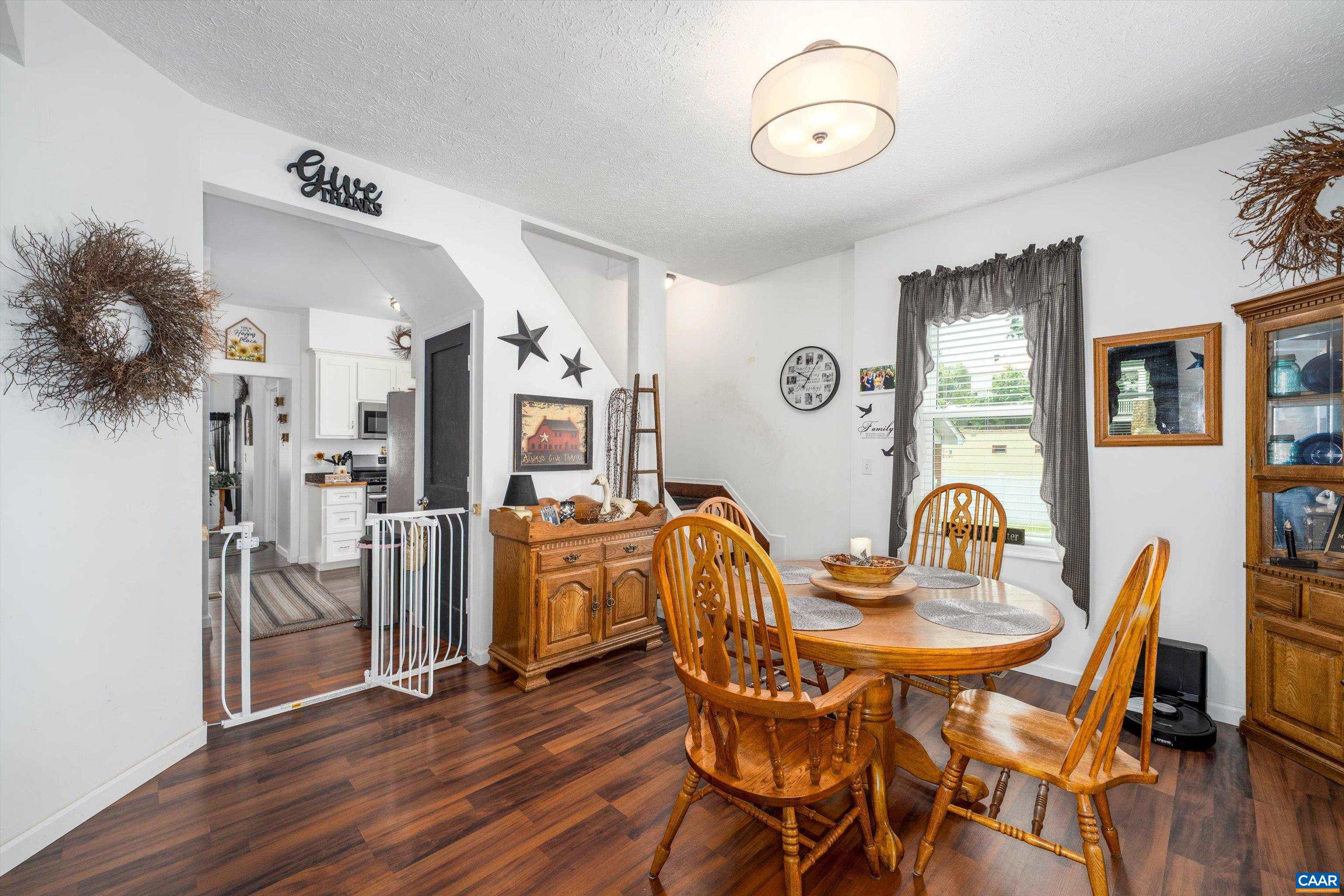 210 DRAFT AVE, STUARTS DRAFT, Virginia 24477, 4 Bedrooms Bedrooms, ,2 BathroomsBathrooms,Residential,210 DRAFT AVE,679417 MLS # 679417 210 DRAFT AVE, STUARTS DRAFT, Virginia 24477, 4 Bedrooms Bedrooms, ,2 BathroomsBathrooms,Residential,210 DRAFT AVE,679417 MLS # 679417