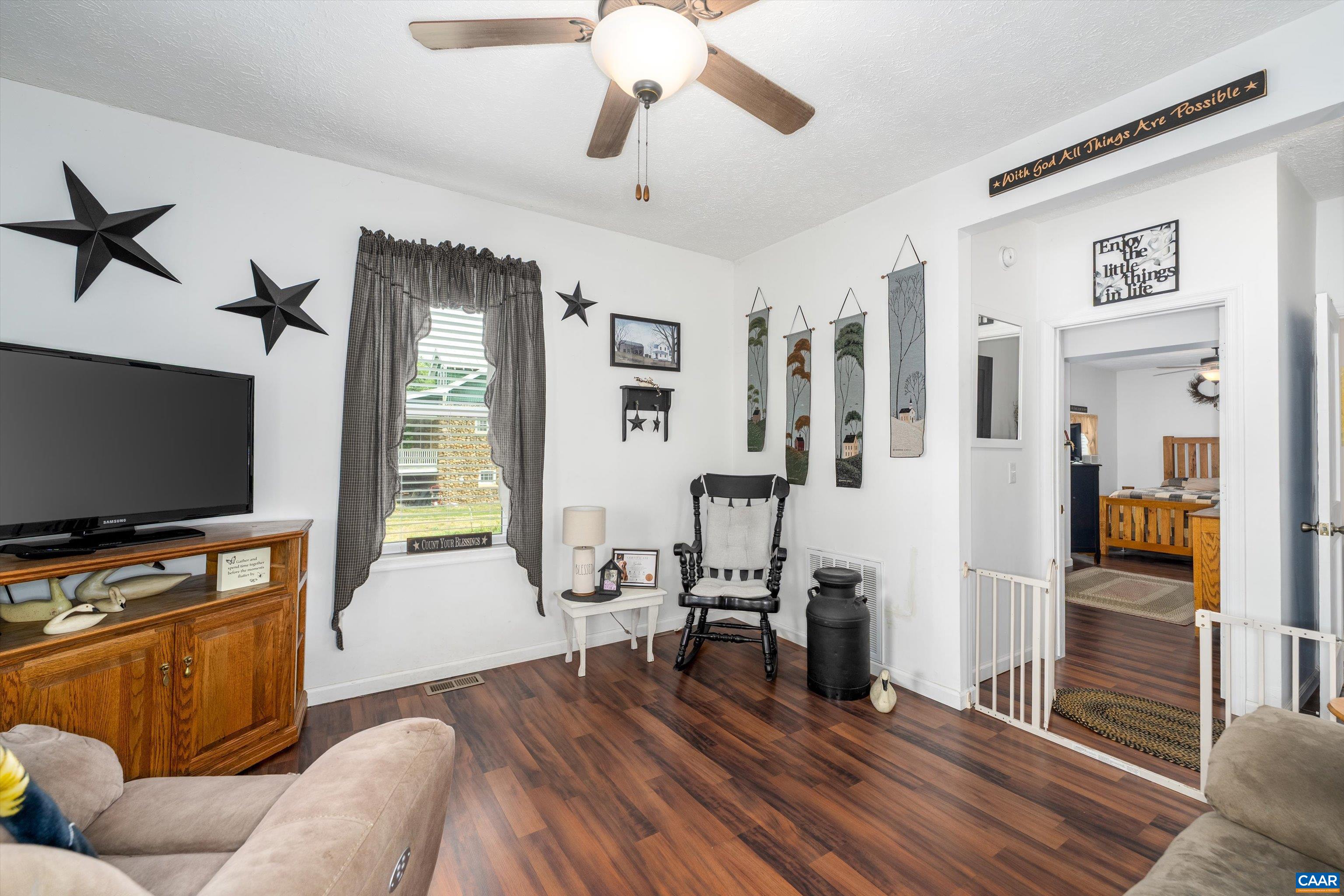 210 DRAFT AVE, STUARTS DRAFT, Virginia 24477, 4 Bedrooms Bedrooms, ,2 BathroomsBathrooms,Residential,210 DRAFT AVE,679417 MLS # 679417 210 DRAFT AVE, STUARTS DRAFT, Virginia 24477, 4 Bedrooms Bedrooms, ,2 BathroomsBathrooms,Residential,210 DRAFT AVE,679417 MLS # 679417