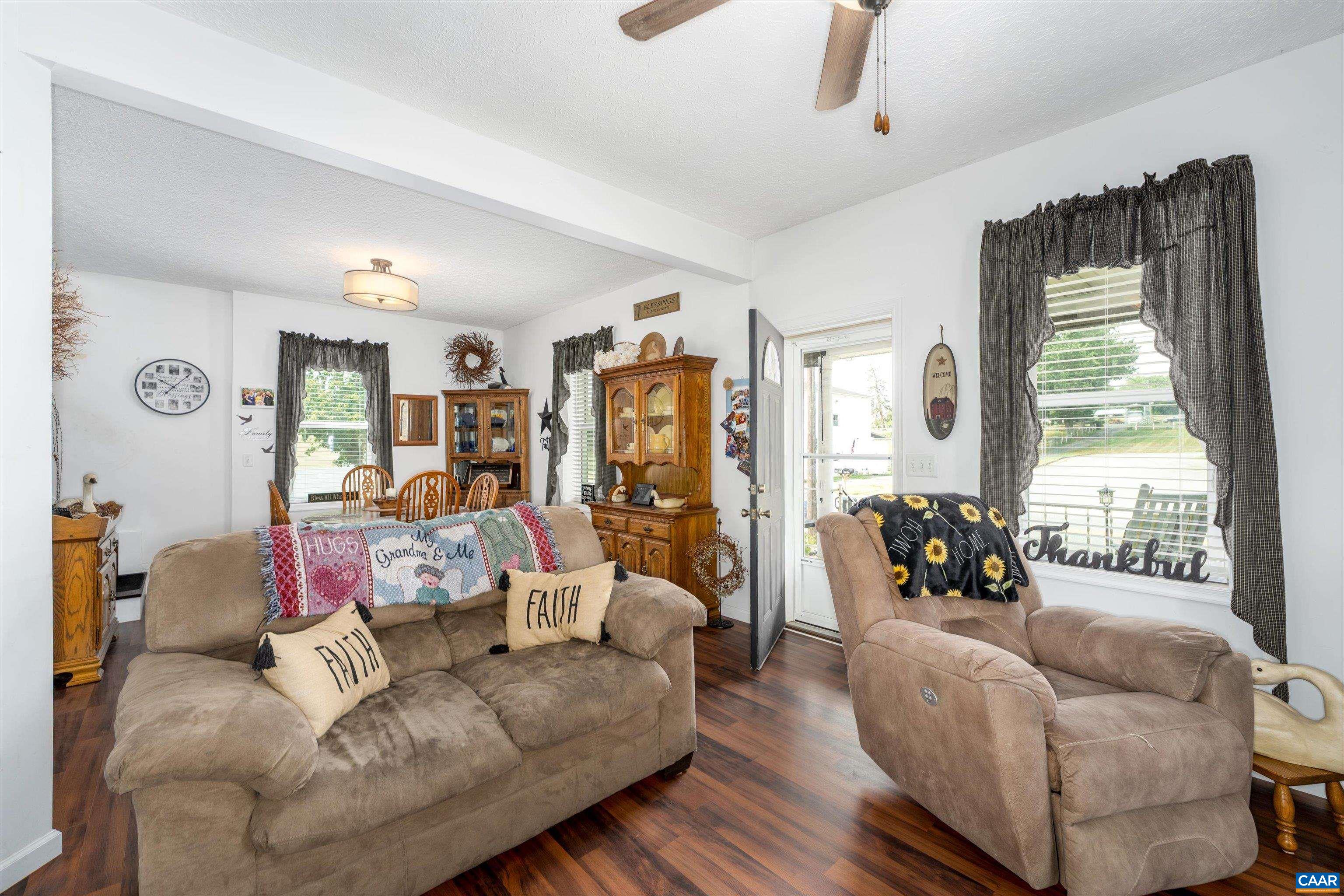 210 DRAFT AVE, STUARTS DRAFT, Virginia 24477, 4 Bedrooms Bedrooms, ,2 BathroomsBathrooms,Residential,210 DRAFT AVE,679417 MLS # 679417 210 DRAFT AVE, STUARTS DRAFT, Virginia 24477, 4 Bedrooms Bedrooms, ,2 BathroomsBathrooms,Residential,210 DRAFT AVE,679417 MLS # 679417