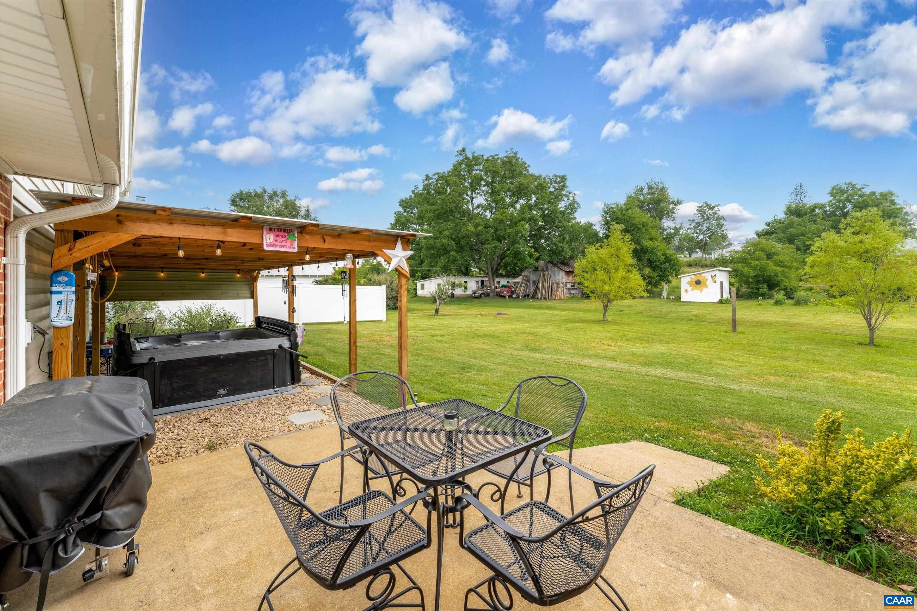 210 DRAFT AVE, STUARTS DRAFT, Virginia 24477, 4 Bedrooms Bedrooms, ,2 BathroomsBathrooms,Residential,210 DRAFT AVE,679417 MLS # 679417 210 DRAFT AVE, STUARTS DRAFT, Virginia 24477, 4 Bedrooms Bedrooms, ,2 BathroomsBathrooms,Residential,210 DRAFT AVE,679417 MLS # 679417