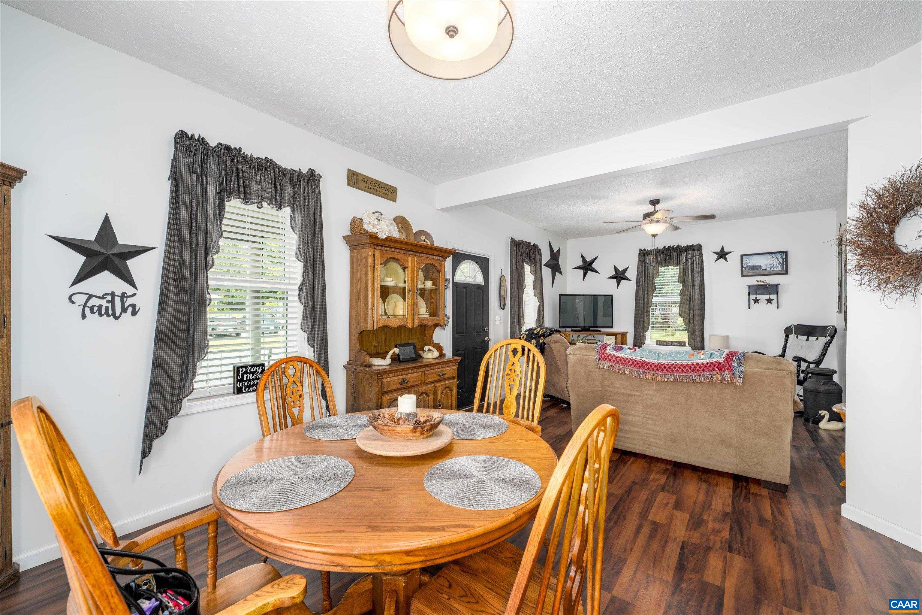210 DRAFT AVE, STUARTS DRAFT, Virginia 24477, 4 Bedrooms Bedrooms, ,2 BathroomsBathrooms,Residential,210 DRAFT AVE,679417 MLS # 679417 210 DRAFT AVE, STUARTS DRAFT, Virginia 24477, 4 Bedrooms Bedrooms, ,2 BathroomsBathrooms,Residential,210 DRAFT AVE,679417 MLS # 679417