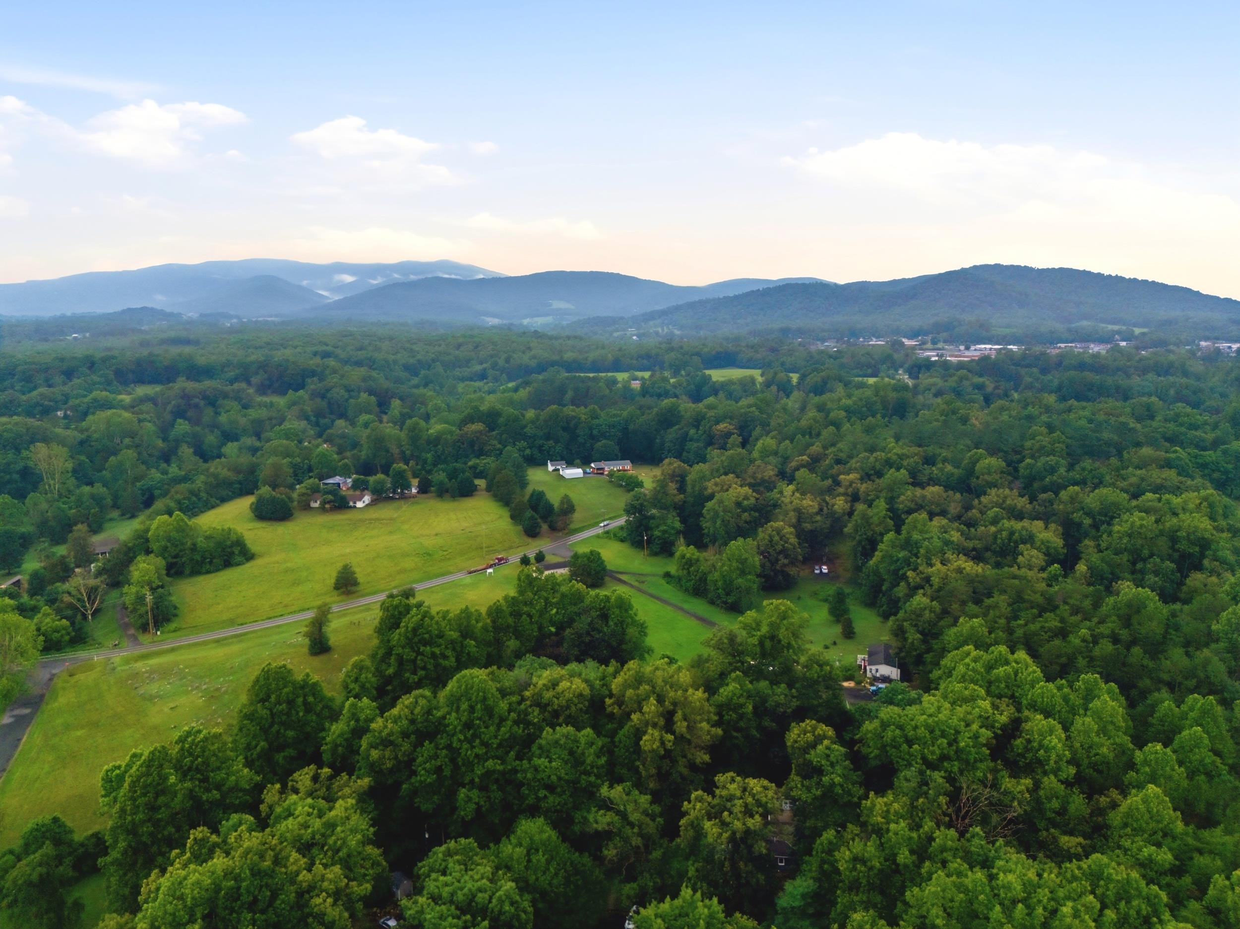 58 SUNSET CIR, STANARDSVILLE, Virginia 22973, 4 Bedrooms Bedrooms, ,2 BathroomsBathrooms,Residential,58 SUNSET CIR,679418 MLS # 679418 58 SUNSET CIR, STANARDSVILLE, Virginia 22973, 4 Bedrooms Bedrooms, ,2 BathroomsBathrooms,Residential,58 SUNSET CIR,679418 MLS # 679418