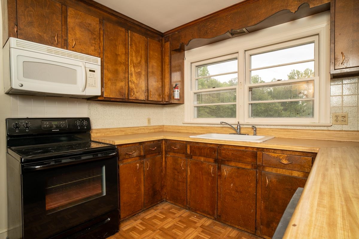 5423 BUFFALO RIVER RD, EARLYSVILLE, Virginia 22936, 3 Bedrooms Bedrooms, ,2 BathroomsBathrooms,Residential,5423 BUFFALO RIVER RD,679419 MLS # 679419 5423 BUFFALO RIVER RD, EARLYSVILLE, Virginia 22936, 3 Bedrooms Bedrooms, ,2 BathroomsBathrooms,Residential,5423 BUFFALO RIVER RD,679419 MLS # 679419