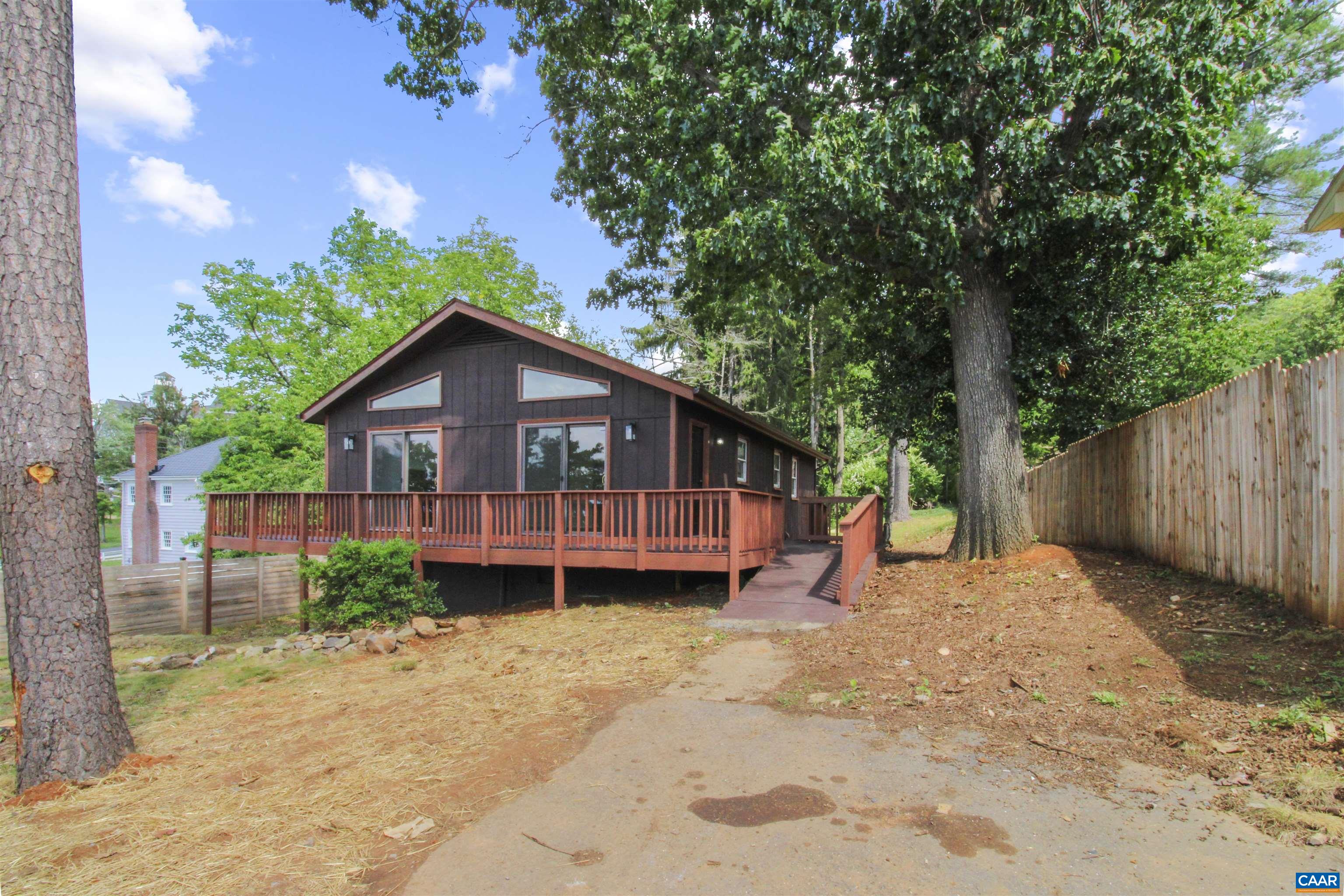 416 WOODLAND CIR, WAYNESBORO, Virginia 22980, 3 Bedrooms Bedrooms, ,2 BathroomsBathrooms,Residential,416 WOODLAND CIR,679420 MLS # 679420 416 WOODLAND CIR, WAYNESBORO, Virginia 22980, 3 Bedrooms Bedrooms, ,2 BathroomsBathrooms,Residential,416 WOODLAND CIR,679420 MLS # 679420