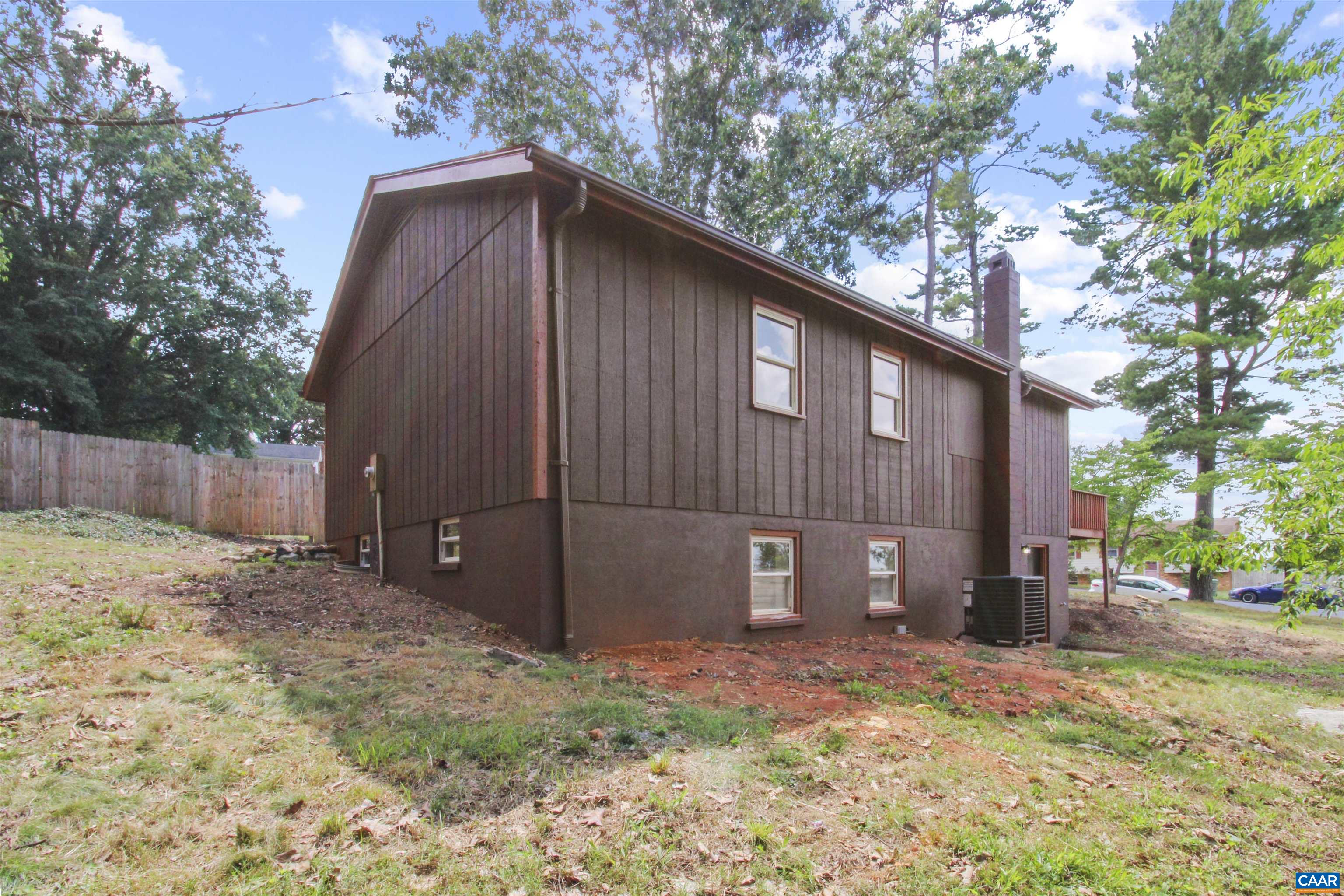 416 WOODLAND CIR, WAYNESBORO, Virginia 22980, 3 Bedrooms Bedrooms, ,2 BathroomsBathrooms,Residential,416 WOODLAND CIR,679420 MLS # 679420 416 WOODLAND CIR, WAYNESBORO, Virginia 22980, 3 Bedrooms Bedrooms, ,2 BathroomsBathrooms,Residential,416 WOODLAND CIR,679420 MLS # 679420
