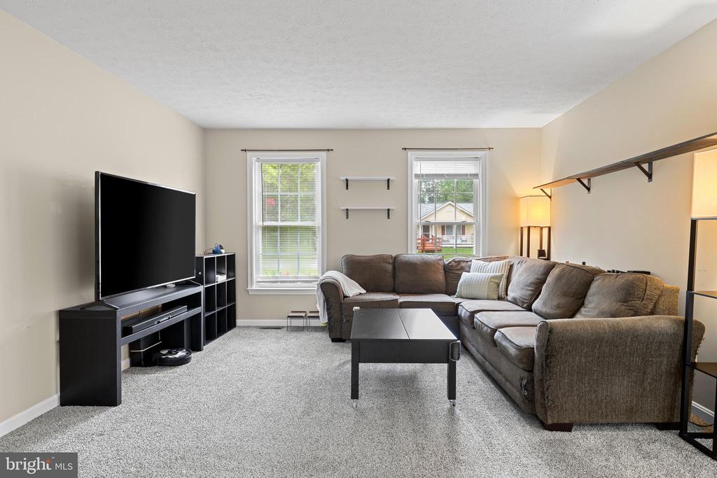 10112 BALLSTON RD, FREDERICKSBURG, Virginia 22408, 3 Bedrooms Bedrooms, ,2 BathroomsBathrooms,Residential,RUFFIN'S POND,10112 BALLSTON RD,VASP2043330 MLS # VASP2043330