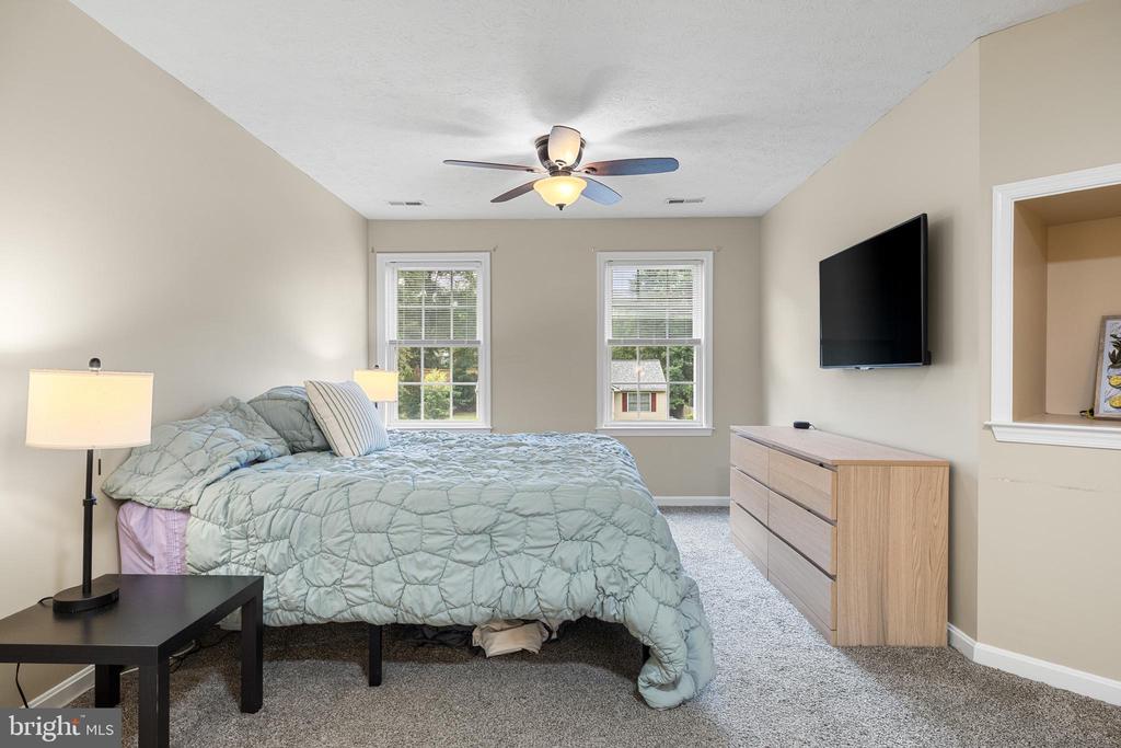 10112 BALLSTON RD, FREDERICKSBURG, Virginia 22408, 3 Bedrooms Bedrooms, ,2 BathroomsBathrooms,Residential,RUFFIN'S POND,10112 BALLSTON RD,VASP2043330 MLS # VASP2043330