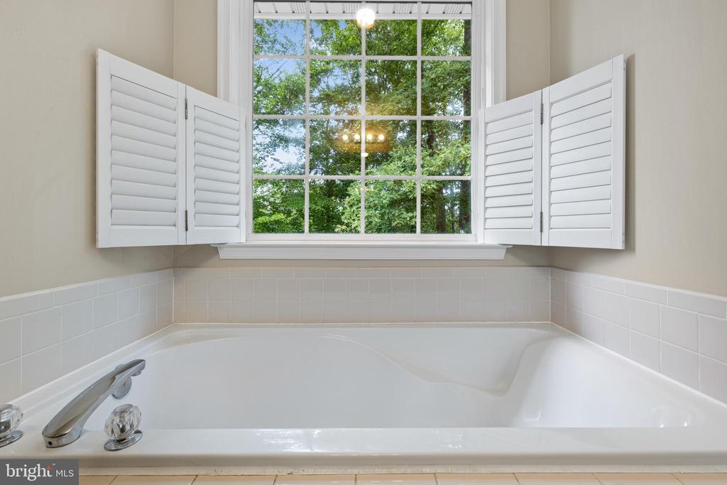 10112 BALLSTON RD, FREDERICKSBURG, Virginia 22408, 3 Bedrooms Bedrooms, ,2 BathroomsBathrooms,Residential,RUFFIN'S POND,10112 BALLSTON RD,VASP2043330 MLS # VASP2043330