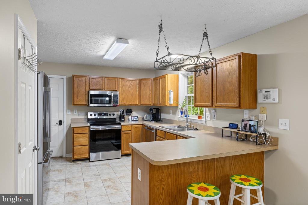 10112 BALLSTON RD, FREDERICKSBURG, Virginia 22408, 3 Bedrooms Bedrooms, ,2 BathroomsBathrooms,Residential,RUFFIN'S POND,10112 BALLSTON RD,VASP2043330 MLS # VASP2043330