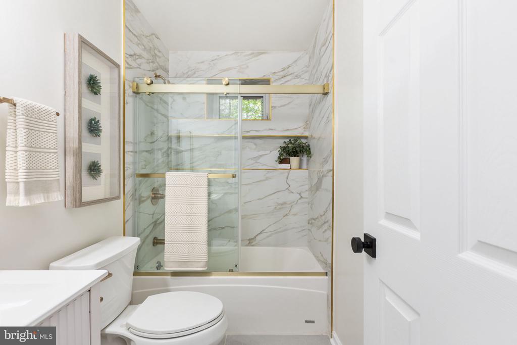 4049 MOODY TOWN RD, BUMPASS, Virginia 23024, 3 Bedrooms Bedrooms, ,3 BathroomsBathrooms,Residential,4049 MOODY TOWN RD,VALA2010202 MLS # VALA2010202