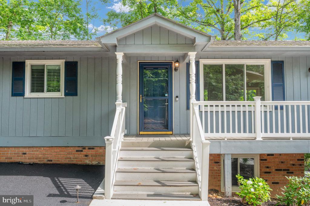 103 HILLSIDE DR, LOCUST GROVE, Virginia 22508, 4 Bedrooms Bedrooms, ,3 BathroomsBathrooms,Residential,103 HILLSIDE DR,VAOR2014692 MLS # VAOR2014692 103 HILLSIDE DR, LOCUST GROVE, Virginia 22508, 4 Bedrooms Bedrooms, ,3 BathroomsBathrooms,Residential,103 HILLSIDE DR,VAOR2014692 MLS # VAOR2014692