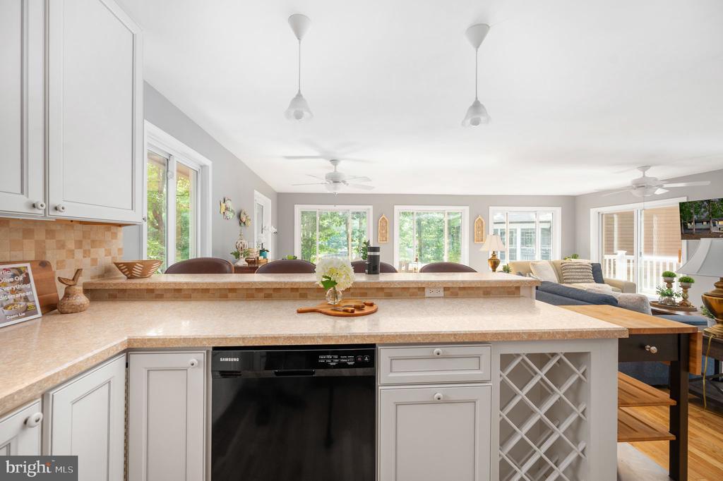 103 HILLSIDE DR, LOCUST GROVE, Virginia 22508, 4 Bedrooms Bedrooms, ,3 BathroomsBathrooms,Residential,103 HILLSIDE DR,VAOR2014692 MLS # VAOR2014692 103 HILLSIDE DR, LOCUST GROVE, Virginia 22508, 4 Bedrooms Bedrooms, ,3 BathroomsBathrooms,Residential,103 HILLSIDE DR,VAOR2014692 MLS # VAOR2014692