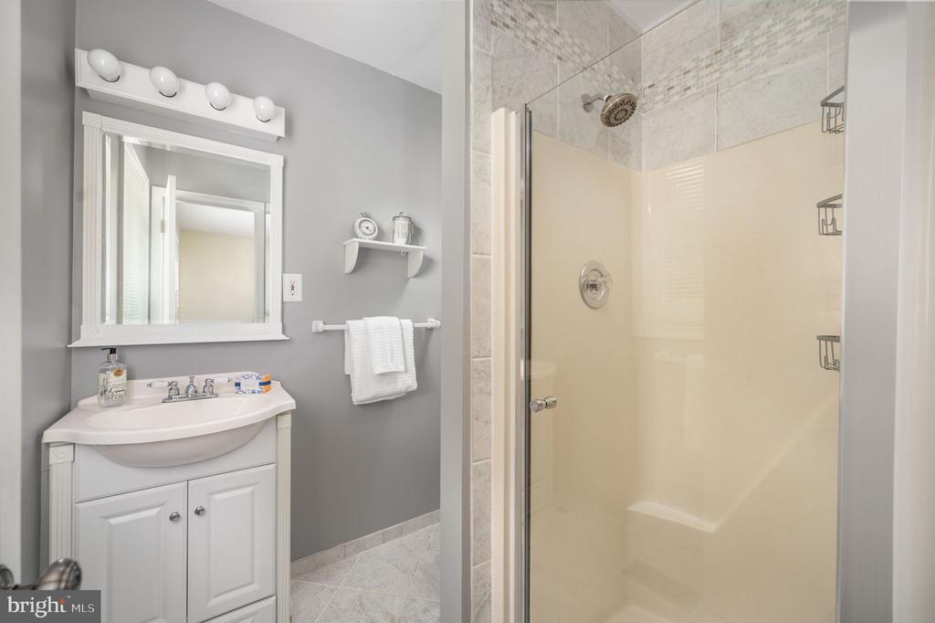 103 HILLSIDE DR, LOCUST GROVE, Virginia 22508, 4 Bedrooms Bedrooms, ,3 BathroomsBathrooms,Residential,103 HILLSIDE DR,VAOR2014692 MLS # VAOR2014692 103 HILLSIDE DR, LOCUST GROVE, Virginia 22508, 4 Bedrooms Bedrooms, ,3 BathroomsBathrooms,Residential,103 HILLSIDE DR,VAOR2014692 MLS # VAOR2014692