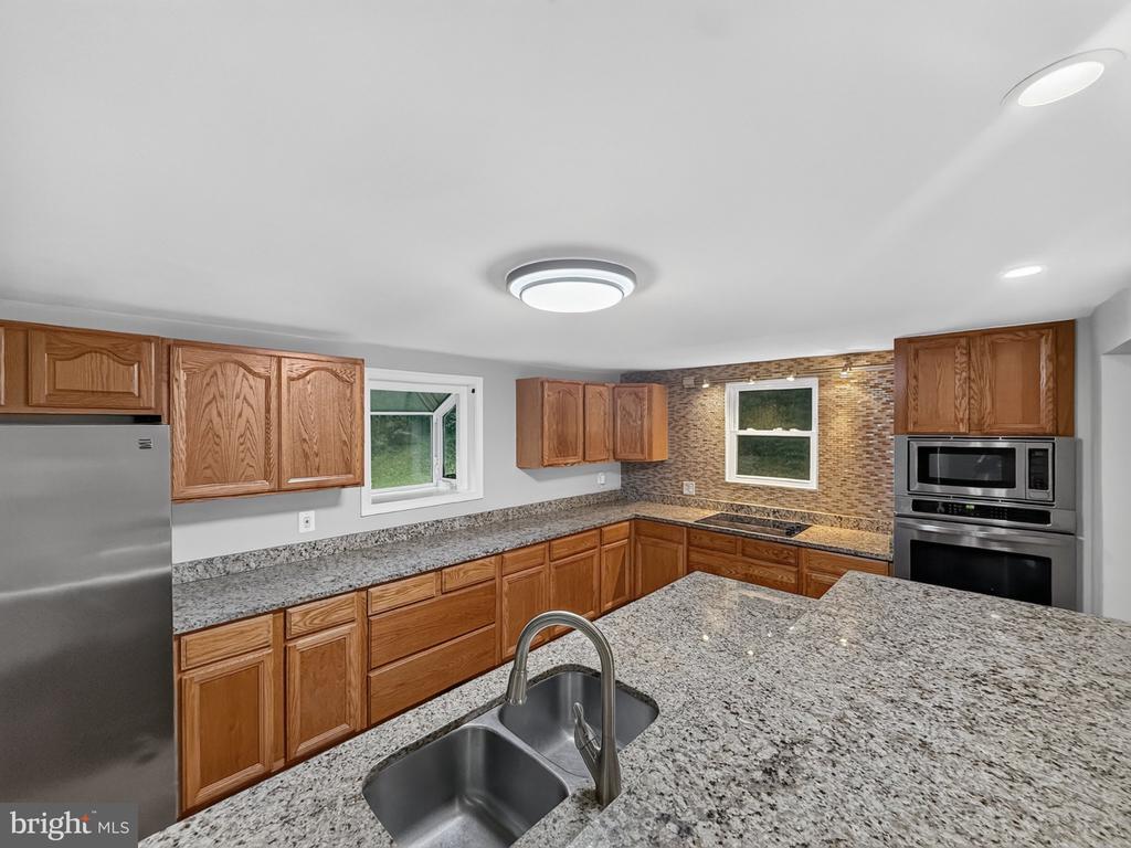 6117 TOWLES MILL RD, SPOTSYLVANIA, Virginia 22551, 6 Bedrooms Bedrooms, ,3 BathroomsBathrooms,Residential,6117 TOWLES MILL RD,VASP2043644 MLS # VASP2043644