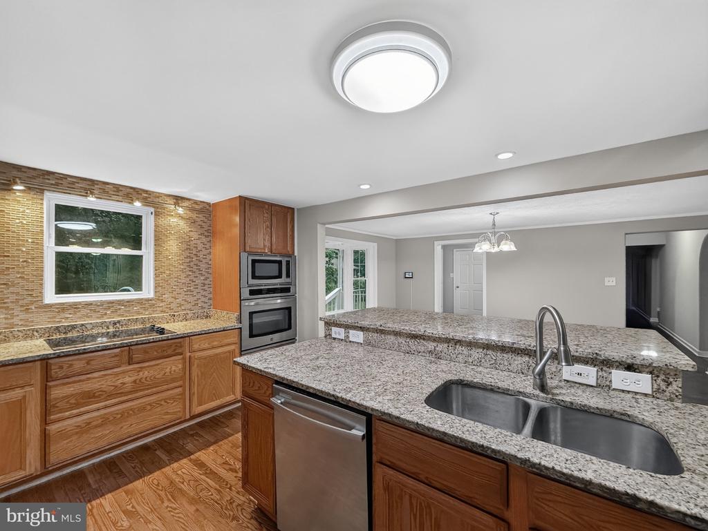 6117 TOWLES MILL RD, SPOTSYLVANIA, Virginia 22551, 6 Bedrooms Bedrooms, ,3 BathroomsBathrooms,Residential,6117 TOWLES MILL RD,VASP2043644 MLS # VASP2043644
