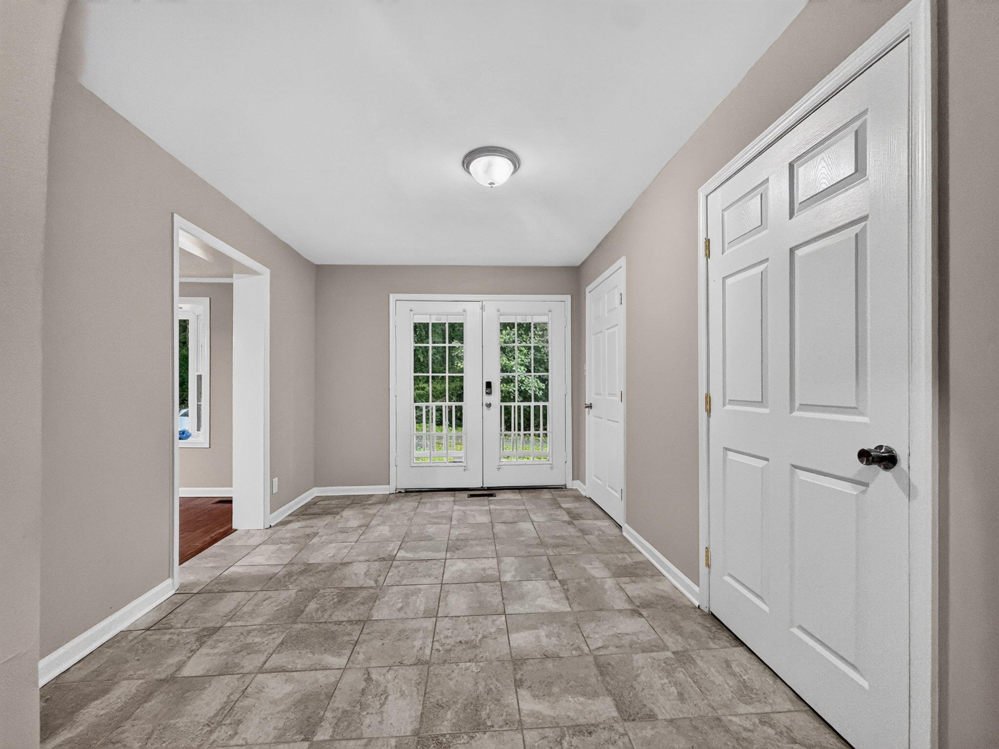6117 TOWLES MILL RD, SPOTSYLVANIA, Virginia 22551, 6 Bedrooms Bedrooms, ,3 BathroomsBathrooms,Residential,6117 TOWLES MILL RD,VASP2043644 MLS # VASP2043644