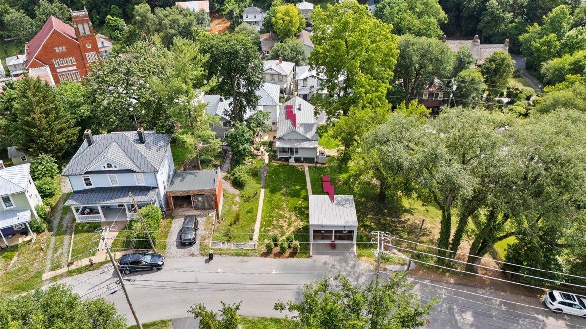 939 & 941 W BEVERLEY ST, STAUNTON, Virginia 24401, 3 Bedrooms Bedrooms, ,2 BathroomsBathrooms,Residential,939 & 941 W BEVERLEY ST,679174 MLS # 679174