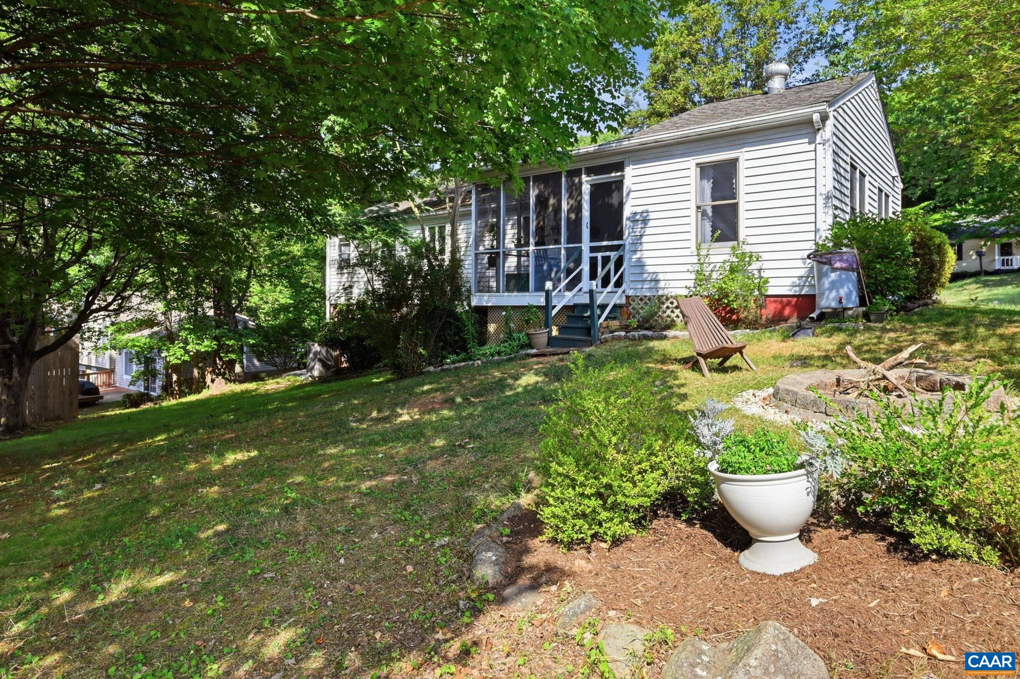 539 WOODMONT DR, CHARLOTTESVILLE, Virginia 22901, 3 Bedrooms Bedrooms, ,2 BathroomsBathrooms,Residential,539 WOODMONT DR,679195 MLS # 679195