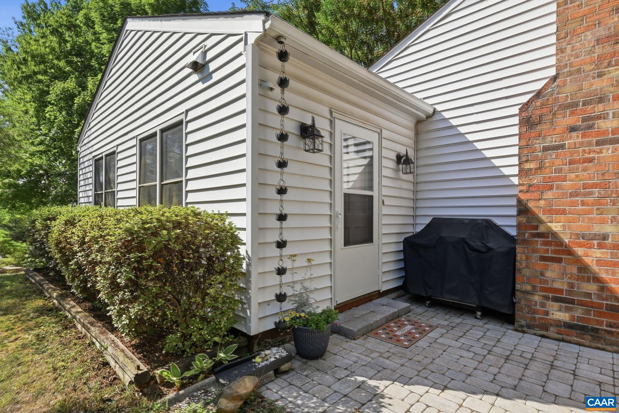 539 WOODMONT DR, CHARLOTTESVILLE, Virginia 22901, 3 Bedrooms Bedrooms, ,2 BathroomsBathrooms,Residential,539 WOODMONT DR,679195 MLS # 679195