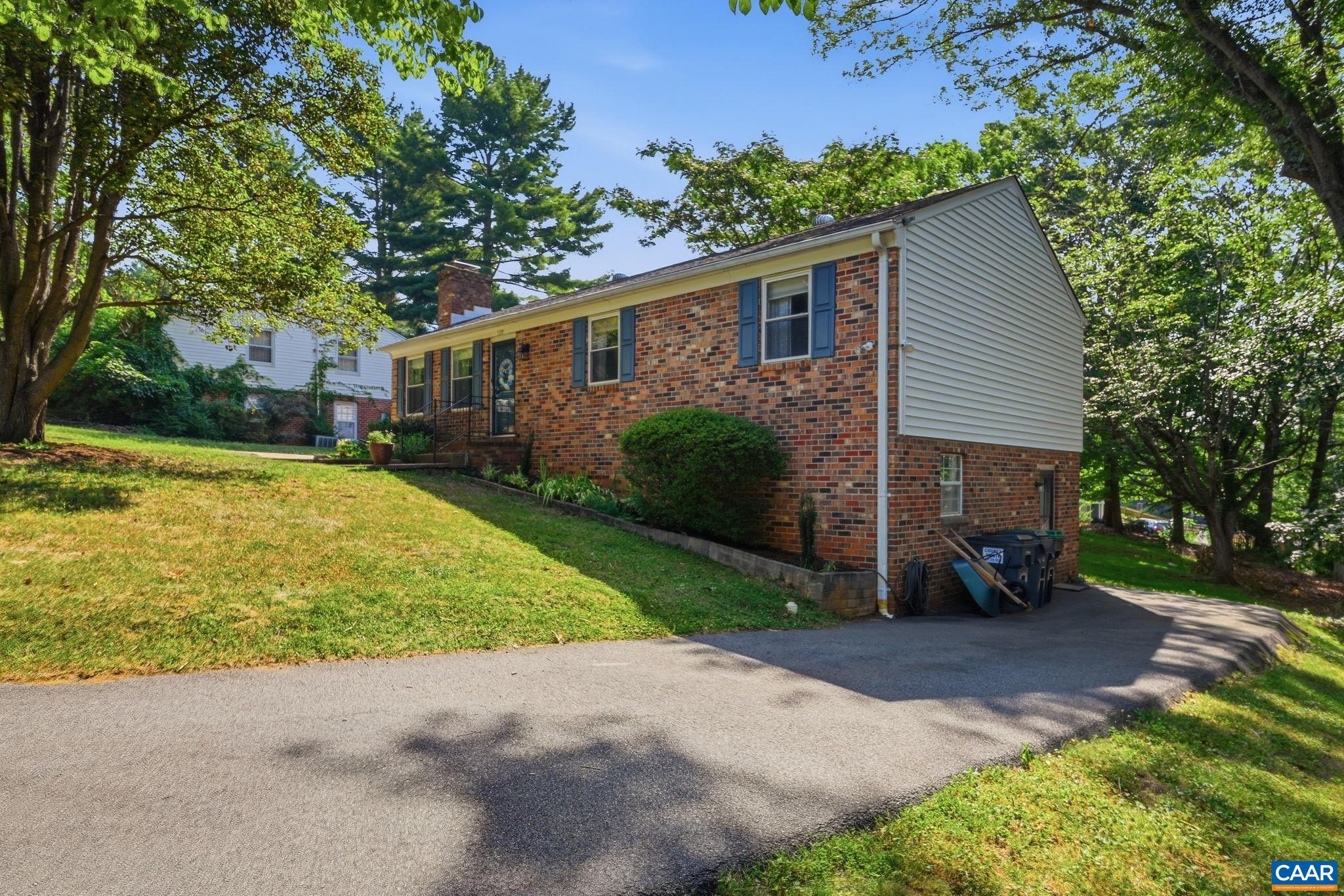 539 WOODMONT DR, CHARLOTTESVILLE, Virginia 22901, 3 Bedrooms Bedrooms, ,2 BathroomsBathrooms,Residential,539 WOODMONT DR,679195 MLS # 679195