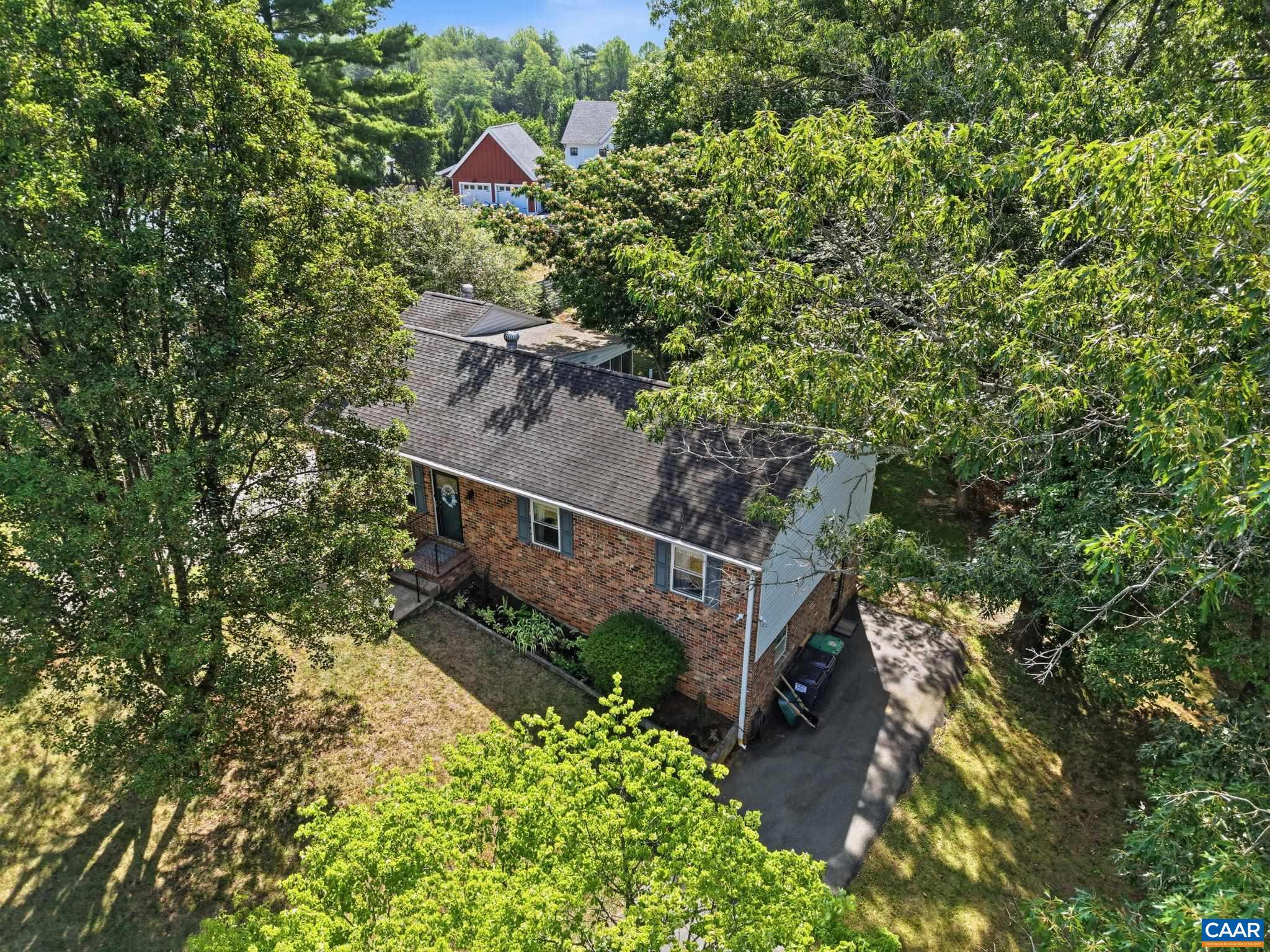539 WOODMONT DR, CHARLOTTESVILLE, Virginia 22901, 3 Bedrooms Bedrooms, ,2 BathroomsBathrooms,Residential,539 WOODMONT DR,679195 MLS # 679195