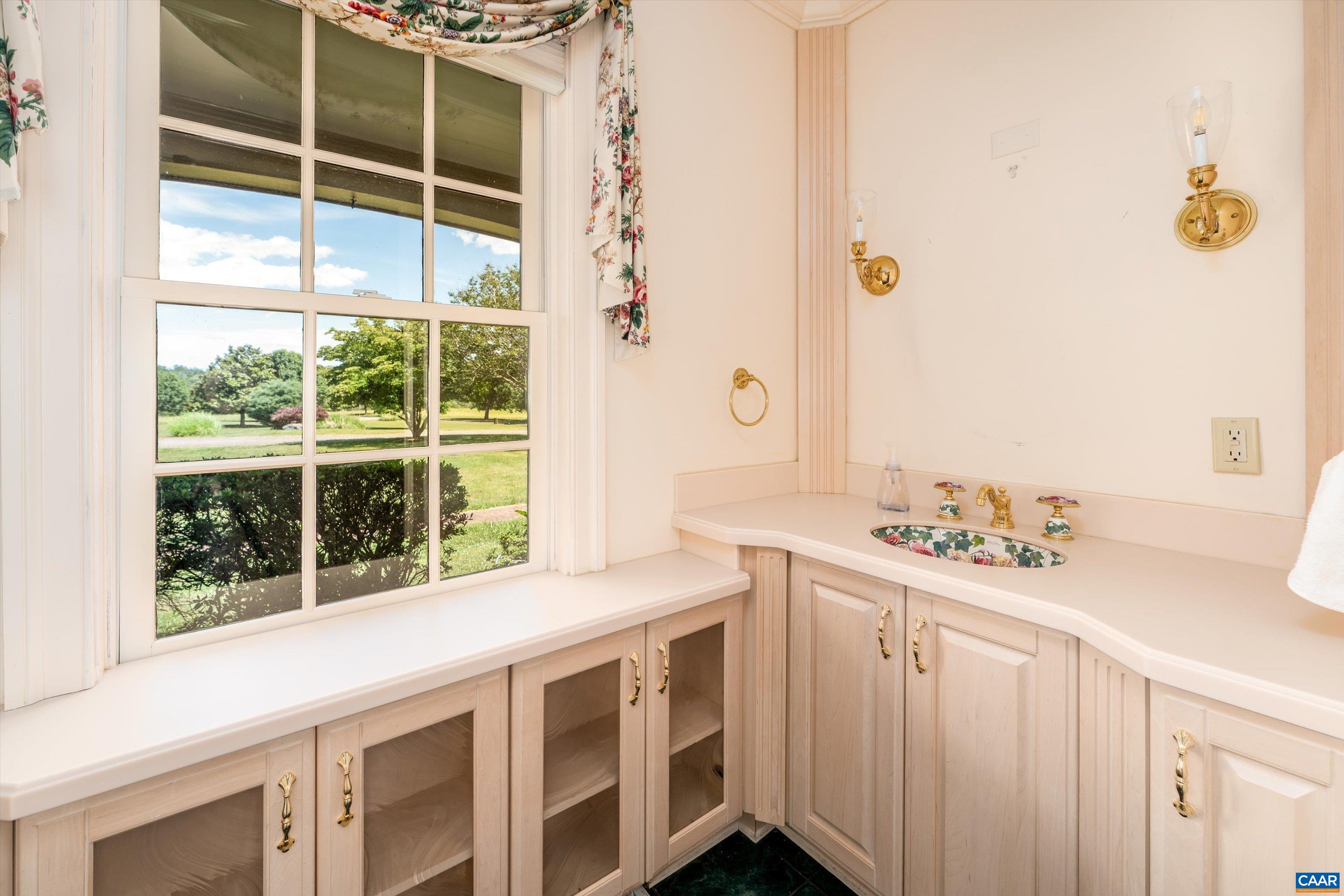 546 THREE POND LN, EARLYSVILLE, Virginia 22936, 5 Bedrooms Bedrooms, ,4 BathroomsBathrooms,Residential,546 THREE POND LN,679425 MLS # 679425