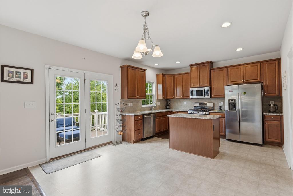 1623 FOWLER RIDGE CT, CHARLOTTESVILLE, Virginia 22901, 4 Bedrooms Bedrooms, ,3 BathroomsBathrooms,Residential,1623 FOWLER RIDGE CT,VAAB2001264 MLS # VAAB2001264