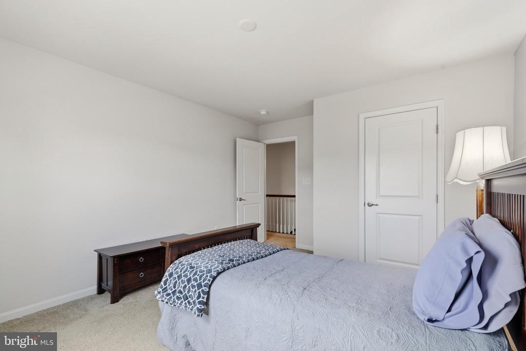 1623 FOWLER RIDGE CT, CHARLOTTESVILLE, Virginia 22901, 4 Bedrooms Bedrooms, ,3 BathroomsBathrooms,Residential,1623 FOWLER RIDGE CT,VAAB2001264 MLS # VAAB2001264