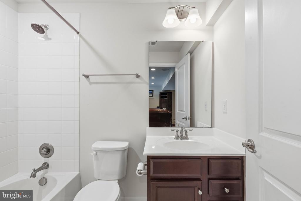 1623 FOWLER RIDGE CT, CHARLOTTESVILLE, Virginia 22901, 4 Bedrooms Bedrooms, ,3 BathroomsBathrooms,Residential,1623 FOWLER RIDGE CT,VAAB2001264 MLS # VAAB2001264
