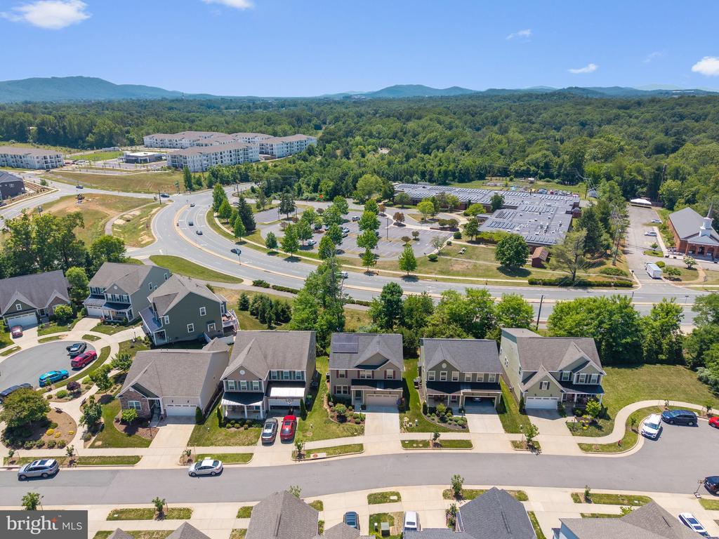 1623 FOWLER RIDGE CT, CHARLOTTESVILLE, Virginia 22901, 4 Bedrooms Bedrooms, ,3 BathroomsBathrooms,Residential,1623 FOWLER RIDGE CT,VAAB2001264 MLS # VAAB2001264