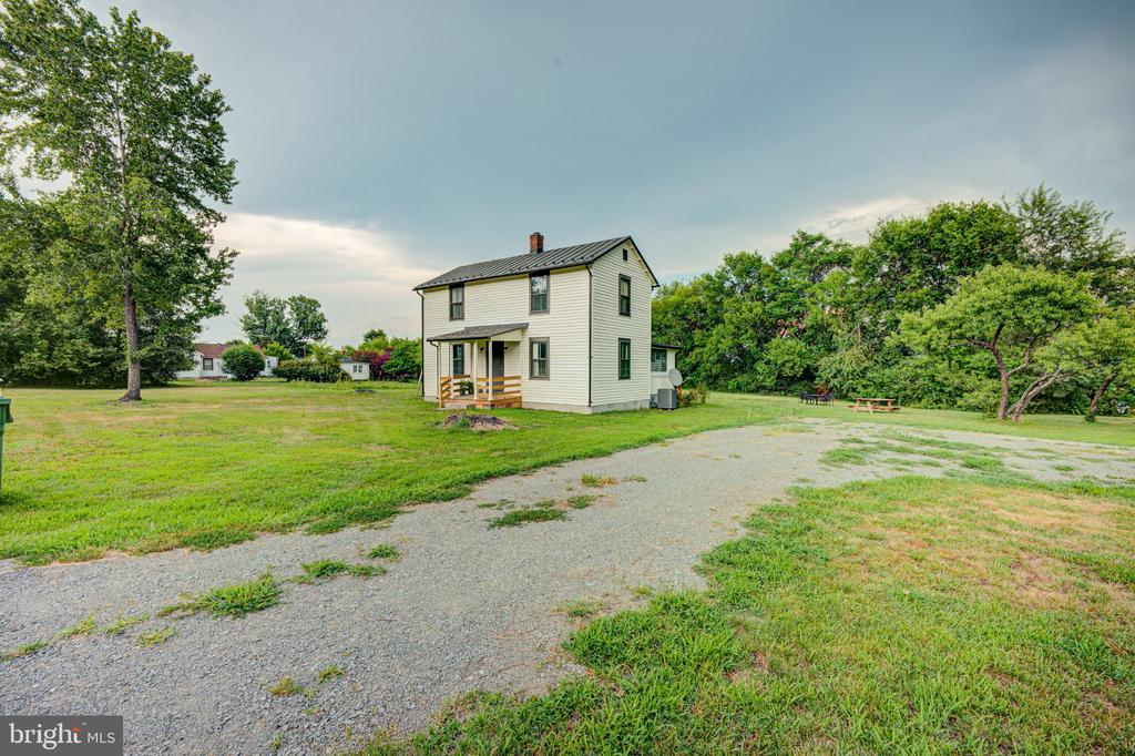 24177 RAPIDAN RD, MITCHELLS, Virginia 22729, 3 Bedrooms Bedrooms, ,1 BathroomBathrooms,Residential,24177 RAPIDAN RD,VACU2014414 MLS # VACU2014414