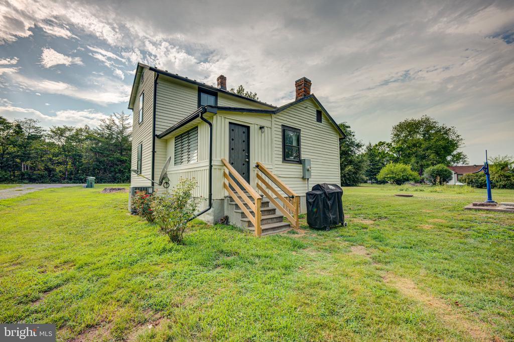 24177 RAPIDAN RD, MITCHELLS, Virginia 22729, 3 Bedrooms Bedrooms, ,1 BathroomBathrooms,Residential,24177 RAPIDAN RD,VACU2014414 MLS # VACU2014414