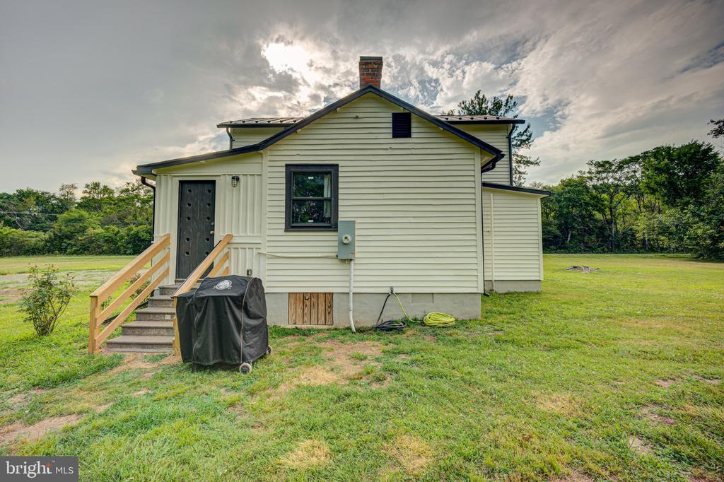 24177 RAPIDAN RD, MITCHELLS, Virginia 22729, 3 Bedrooms Bedrooms, ,1 BathroomBathrooms,Residential,24177 RAPIDAN RD,VACU2014414 MLS # VACU2014414