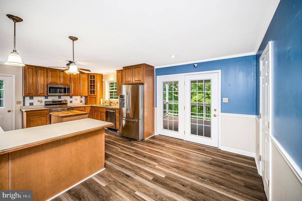 6823 MASSAPONAX CHURCH RD, SPOTSYLVANIA, Virginia 22551, 5 Bedrooms Bedrooms, ,3 BathroomsBathrooms,Residential,6823 MASSAPONAX CHURCH RD,VASP2043780 MLS # VASP2043780