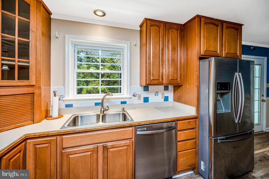 6823 MASSAPONAX CHURCH RD, SPOTSYLVANIA, Virginia 22551, 5 Bedrooms Bedrooms, ,3 BathroomsBathrooms,Residential,6823 MASSAPONAX CHURCH RD,VASP2043780 MLS # VASP2043780