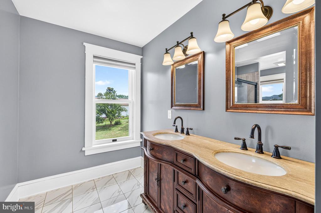 501 PENNSYLVANIA AVE, SHENANDOAH, Virginia 22849, 4 Bedrooms Bedrooms, ,1 BathroomBathrooms,Residential,501 PENNSYLVANIA AVE,VAPA2006670 MLS # VAPA2006670