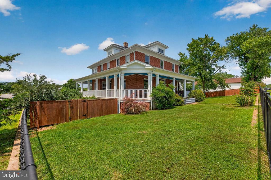 501 PENNSYLVANIA AVE, SHENANDOAH, Virginia 22849, 4 Bedrooms Bedrooms, ,1 BathroomBathrooms,Residential,501 PENNSYLVANIA AVE,VAPA2006670 MLS # VAPA2006670