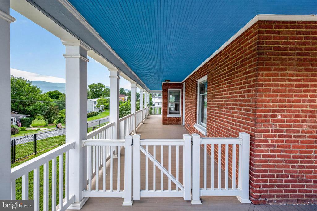 501 PENNSYLVANIA AVE, SHENANDOAH, Virginia 22849, 4 Bedrooms Bedrooms, ,1 BathroomBathrooms,Residential,501 PENNSYLVANIA AVE,VAPA2006670 MLS # VAPA2006670