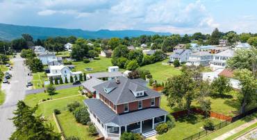 501 PENNSYLVANIA AVE, SHENANDOAH, Virginia 22849, 4 Bedrooms Bedrooms, ,1 BathroomBathrooms,Residential,501 PENNSYLVANIA AVE,VAPA2006670 MLS # VAPA2006670