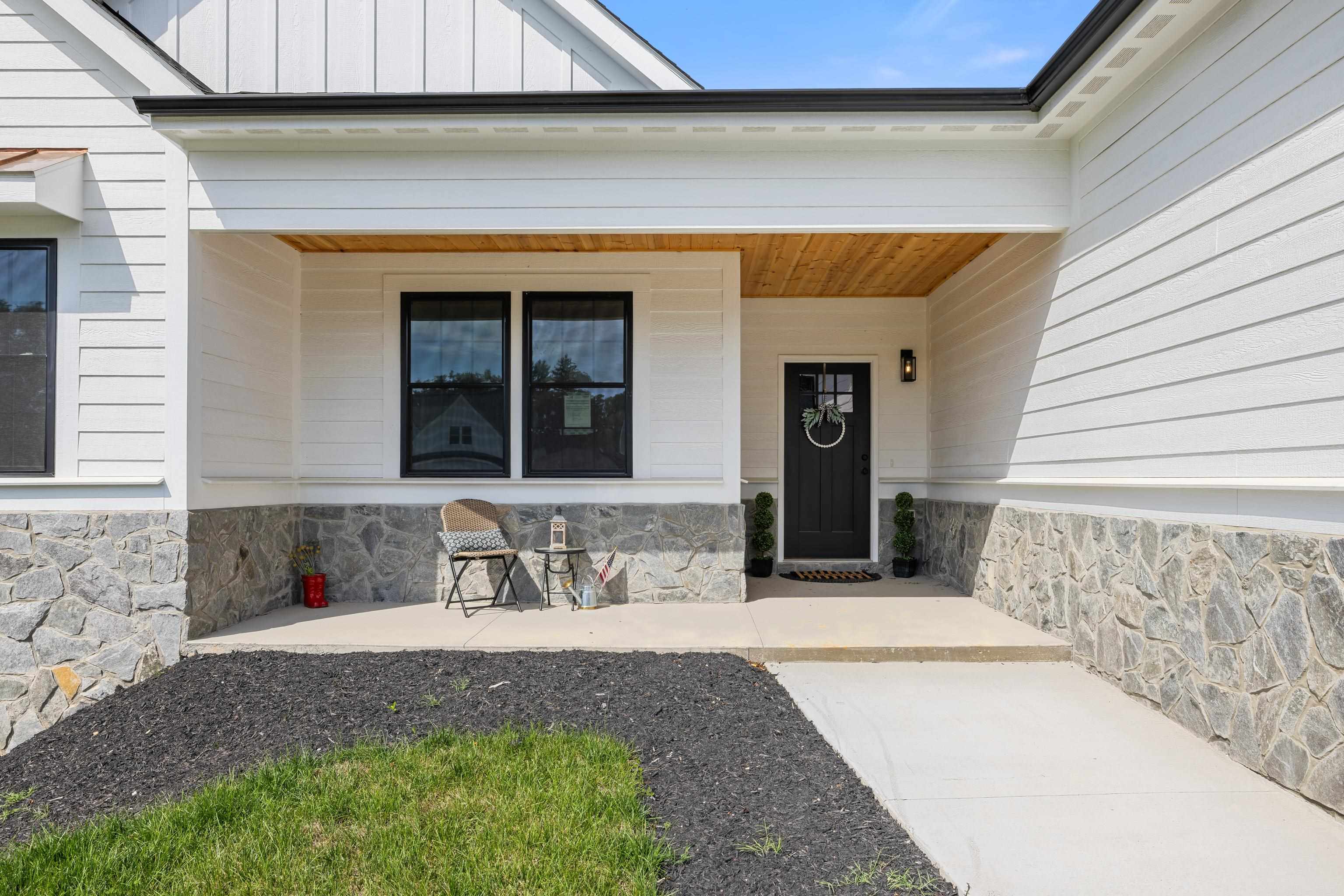 2524 BELVUE RD, WAYNESBORO, Virginia 22980, 3 Bedrooms Bedrooms, ,2 BathroomsBathrooms,Residential,2524 BELVUE RD,679428 MLS # 679428