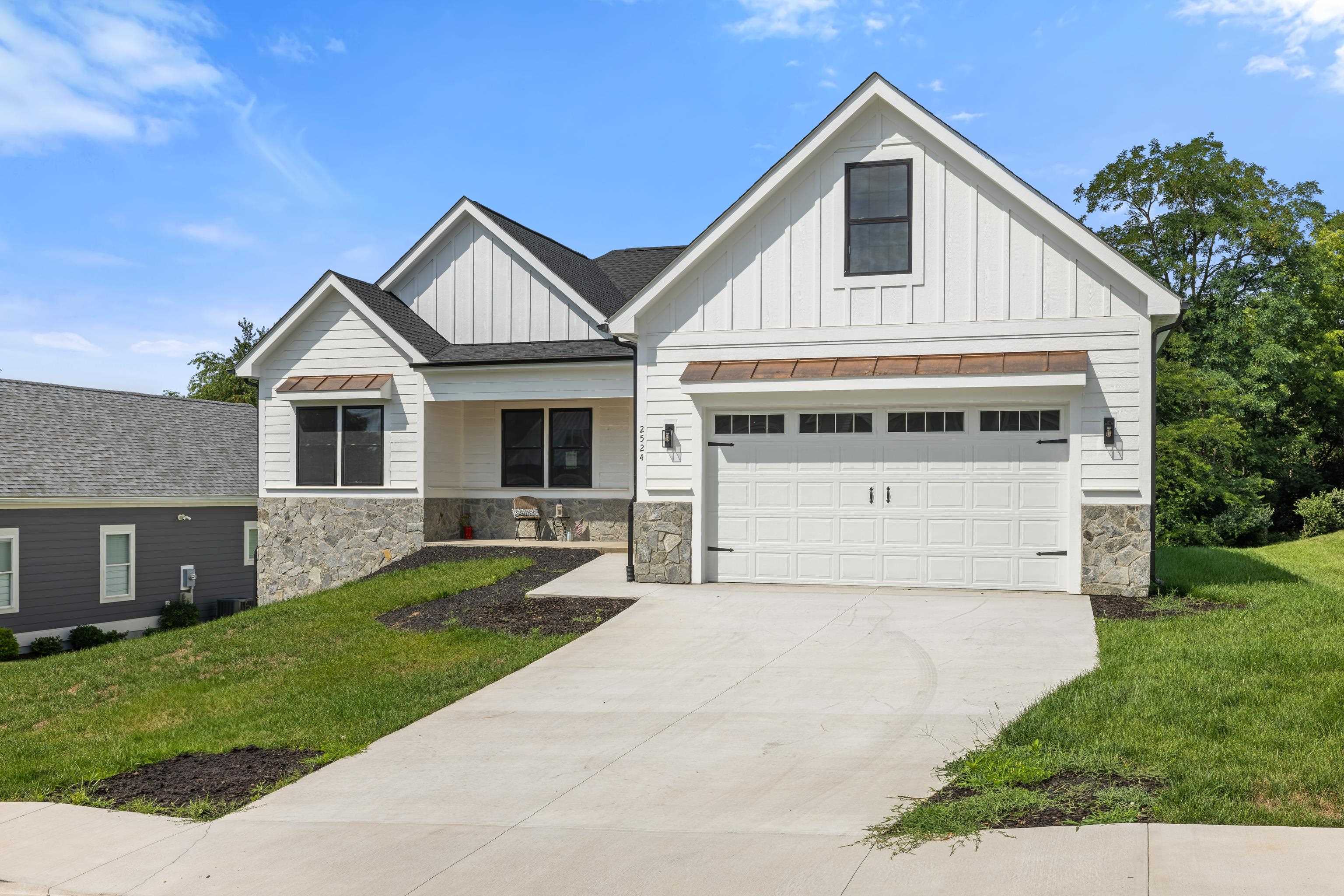 2524 BELVUE RD, WAYNESBORO, Virginia 22980, 3 Bedrooms Bedrooms, ,2 BathroomsBathrooms,Residential,2524 BELVUE RD,679428 MLS # 679428