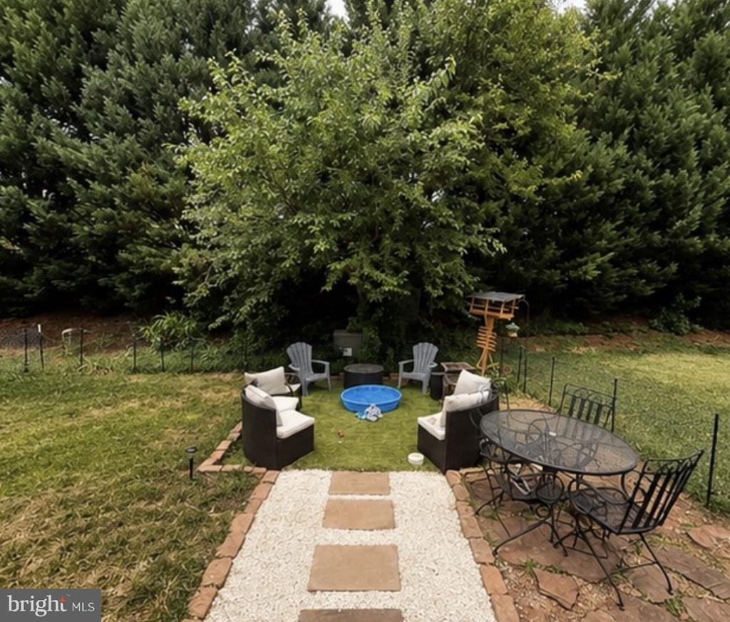 2043 CRANBERRY LN, CULPEPER, Virginia 22701, 3 Bedrooms Bedrooms, ,2 BathroomsBathrooms,Residential,2043 CRANBERRY LN,VACU2014410 MLS # VACU2014410