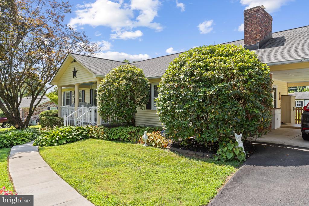 7131 ACADEMY RD, WARRENTON, Virginia 20187, 4 Bedrooms Bedrooms, ,3 BathroomsBathrooms,Residential,7131 ACADEMY RD,VAFQ2022930 MLS # VAFQ2022930