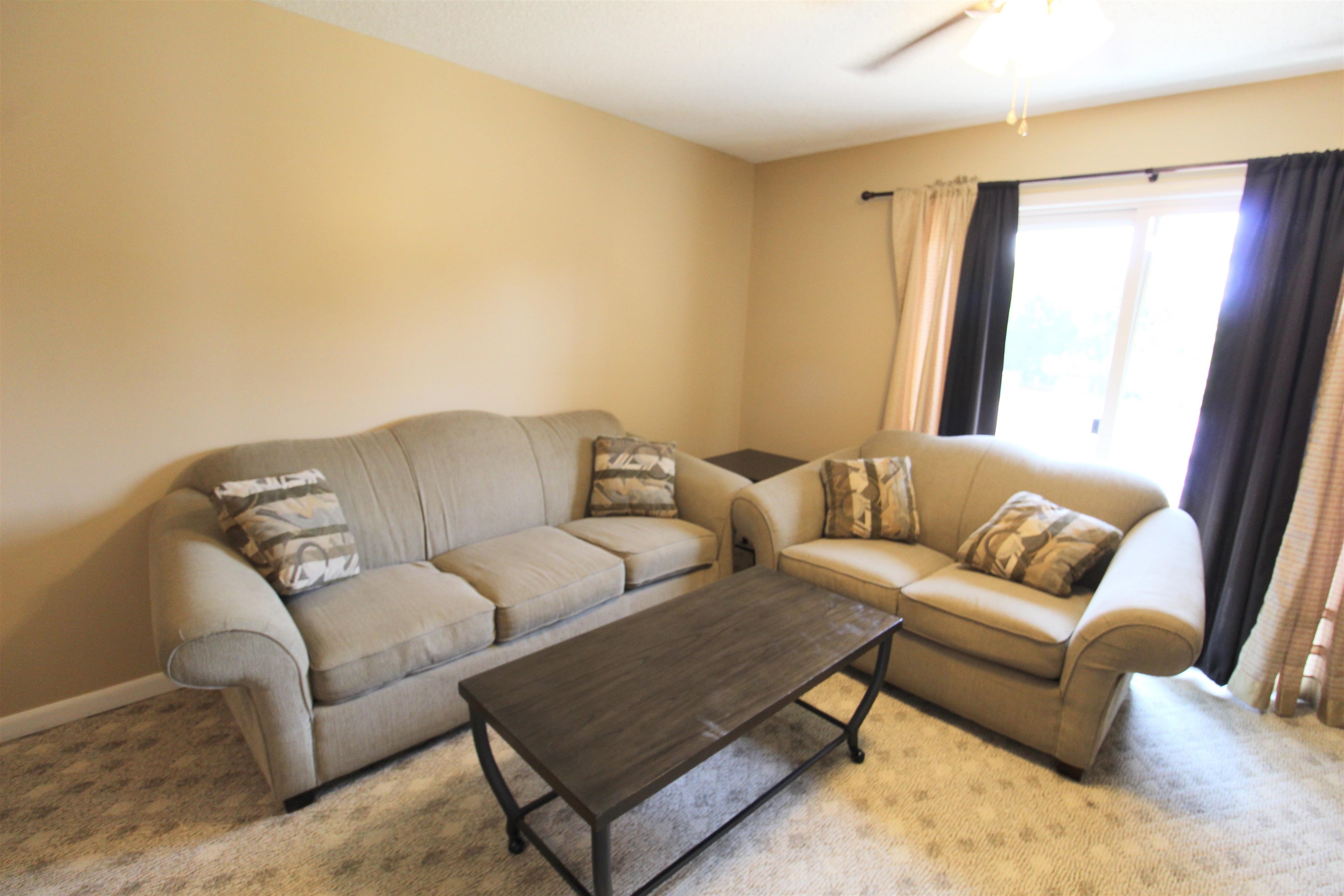 1372 HUNTERS RD, HARRISONBURG, Virginia 22801, 2 Bedrooms Bedrooms, ,1 BathroomBathrooms,Residential,Hunters Ridge Condos,1372 HUNTERS RD,679438 MLS # 679438 1372 HUNTERS RD, HARRISONBURG, Virginia 22801, 2 Bedrooms Bedrooms, ,1 BathroomBathrooms,Residential,Hunters Ridge Condos,1372 HUNTERS RD,679438 MLS # 679438